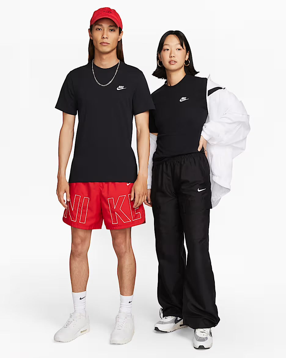 T-shirt Nike Sportswear Club Nera