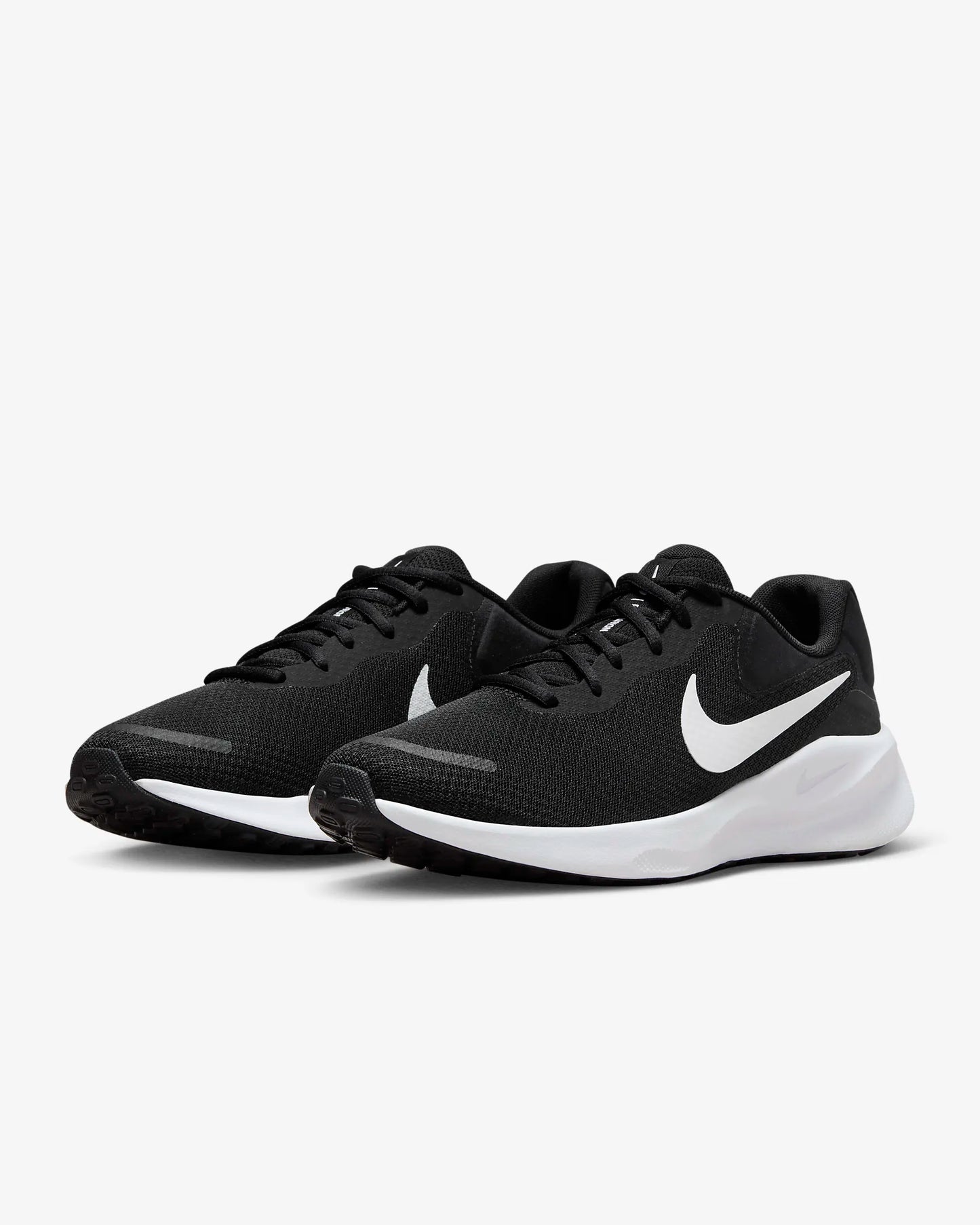 Nike Revolution 7
