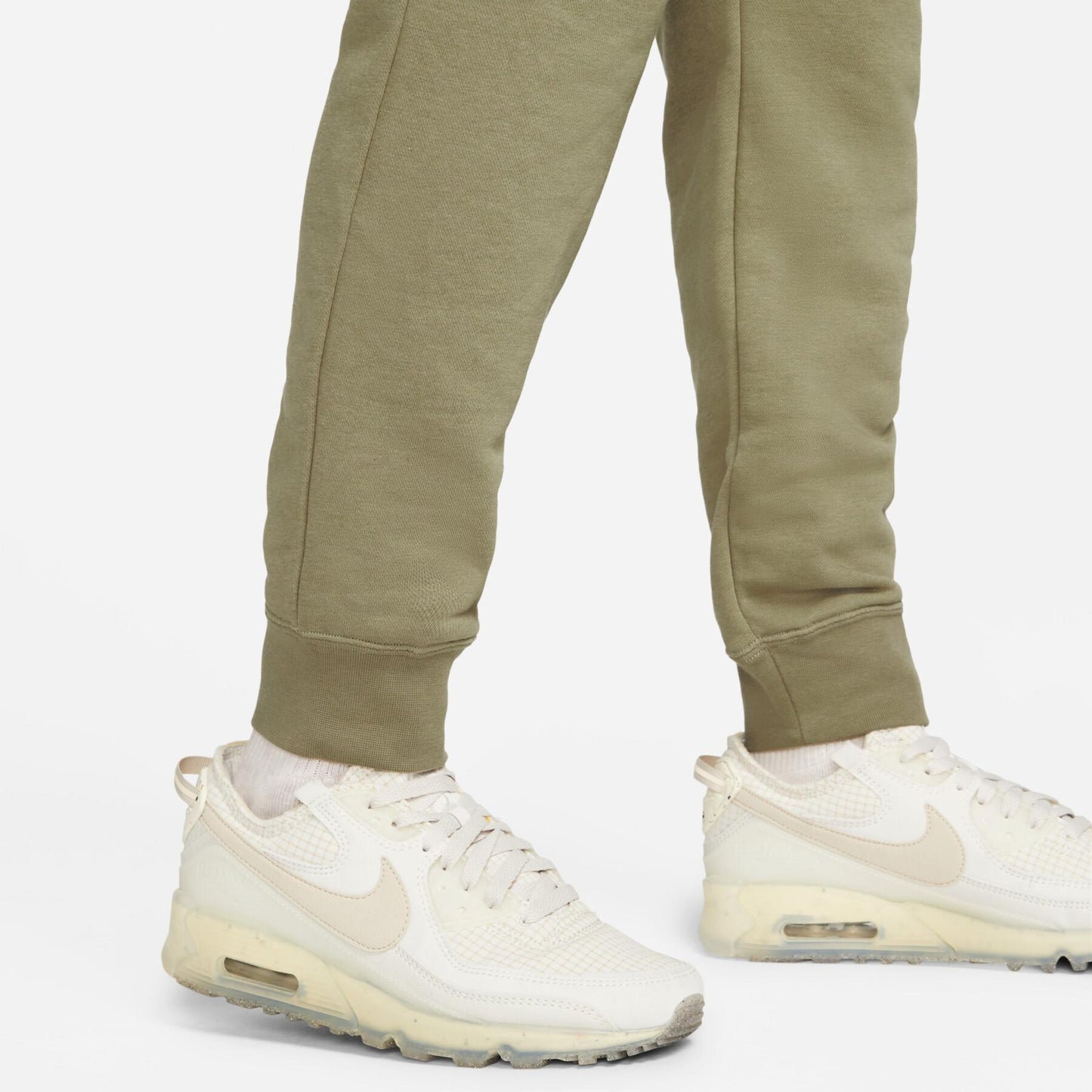 Nike Sportswear Essential Olive
