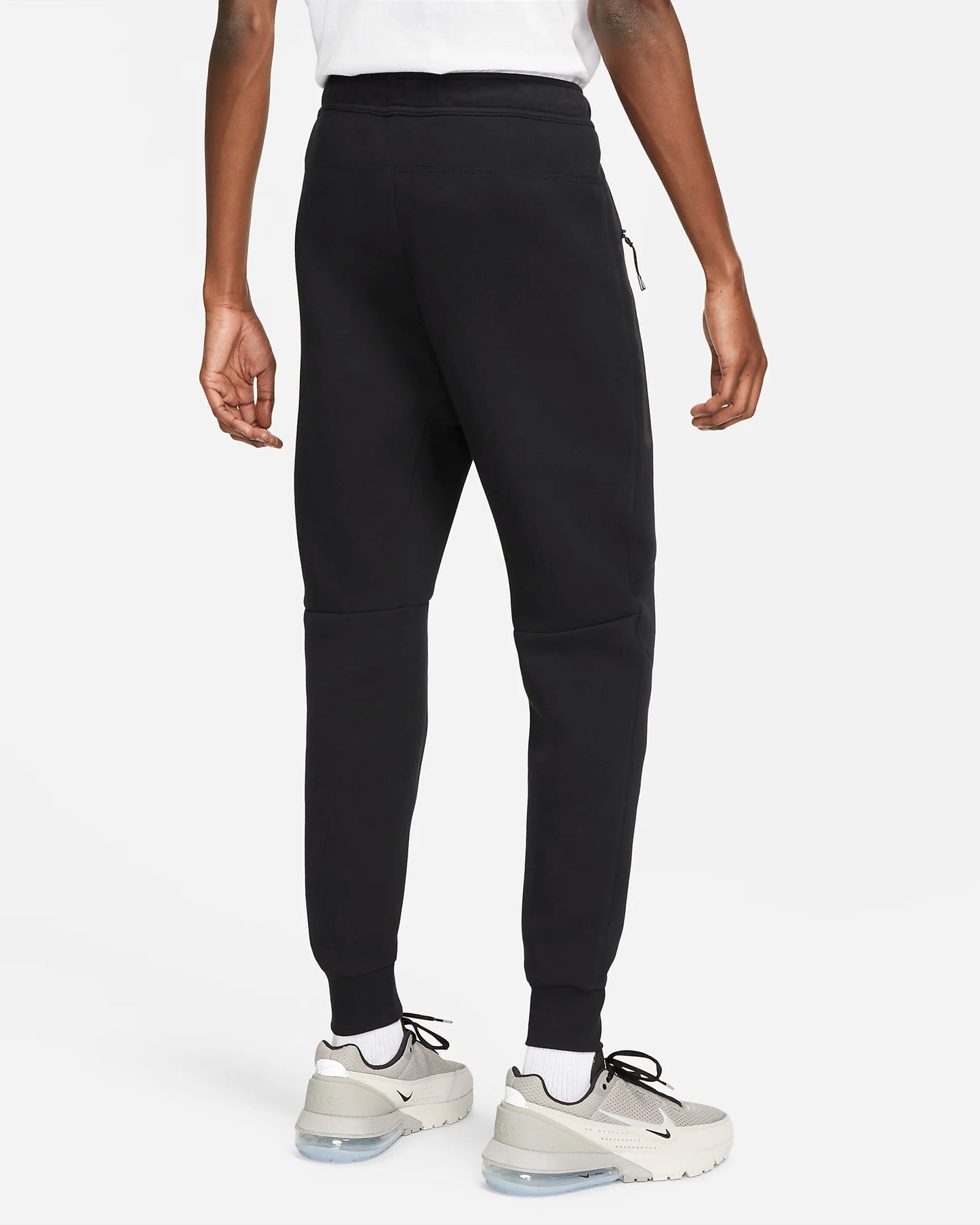 Pantaloni Nike sportswear Tech Fleece.