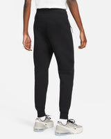 Pantaloni Nike sportswear Tech Fleece.