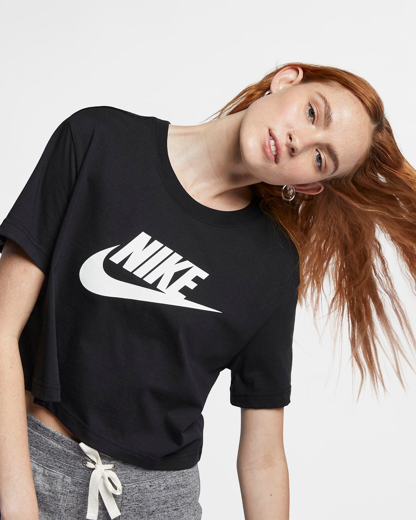 Maglietta Nike Sportswear Essential Nero