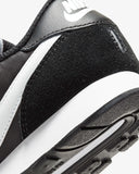 Nike MD Valiant